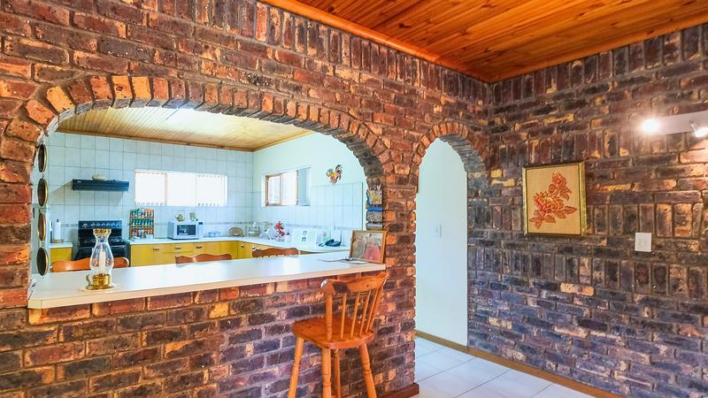 5 Bedroom Property for Sale in Heather Park Western Cape